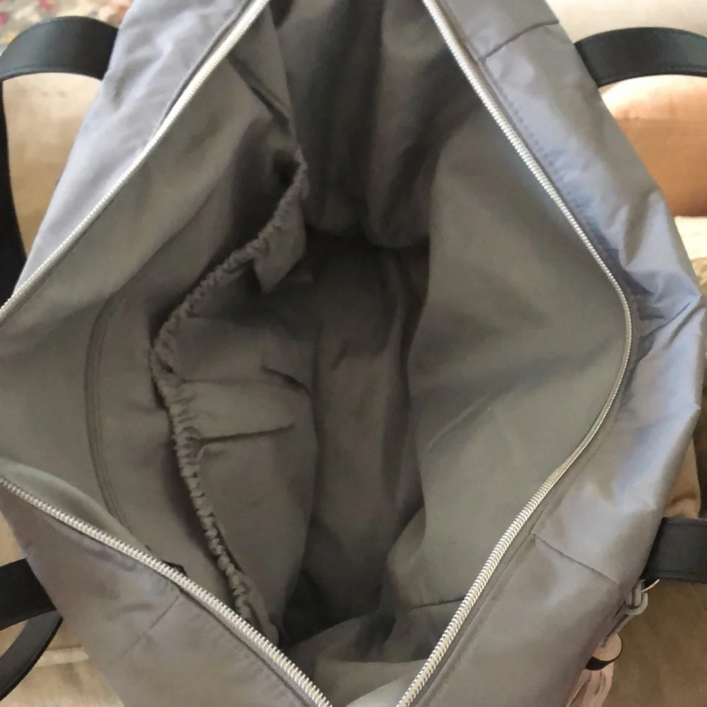 Skip Hop Nolita Neoprene Tote Diaper Bag - Black/Grey In Preloved Condition!